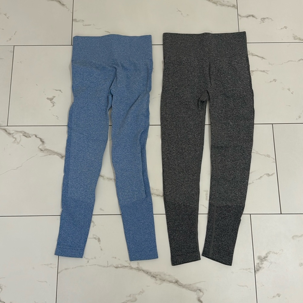 SEAMLESS LEGGINGS W/ SCRUNCH (2 PC)